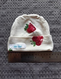 Organic cotton baby beanie strawberry 🍓 size small newborn $10