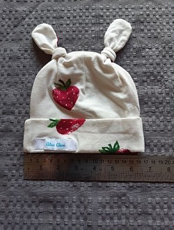 Organic cotton baby beanie with antennas, strawberry 🍓 size small $12