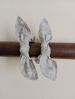 Grey leaf, mini Scrunchies with bows $8pr