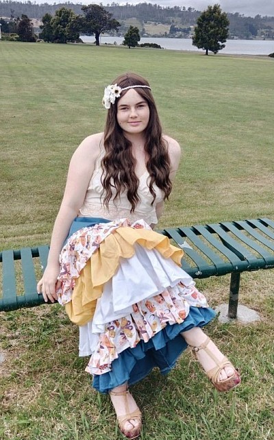 Five tiered ruffle skirt. Daisy hair garland