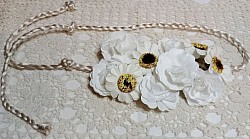 Daisy hair garland $15