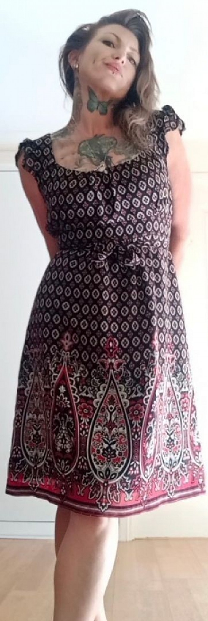 Knee length dress, light weight fabric from Europe brand Portmans size 12 $15