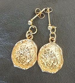 Gold colour suds with pressed coin look, (Shields) $15