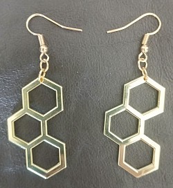 Gold colour honeycomb earings (Build) $15