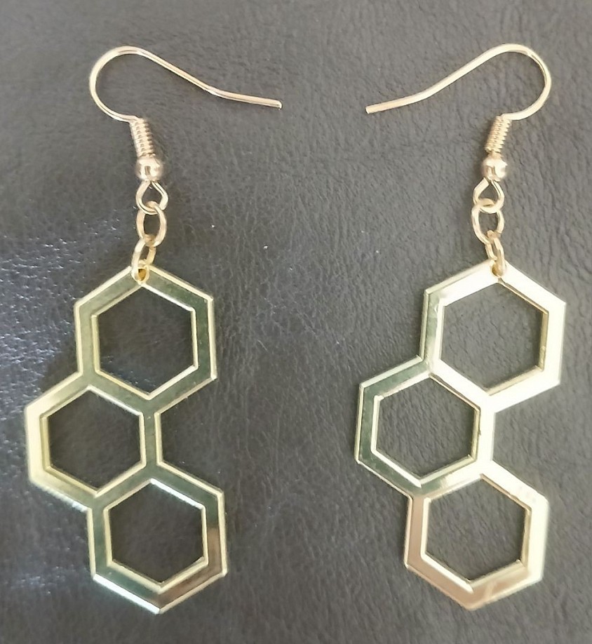 Gold col, honeycomb hook earings (Building)